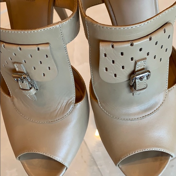 Long Champ Sandals - Picture 6 of 9